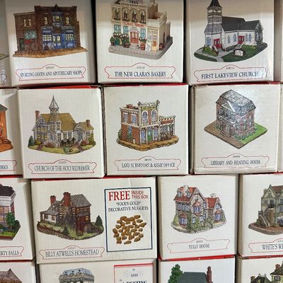 Large Liberty Falls Americana Collection