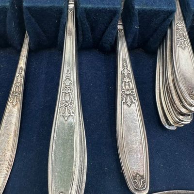 1847 Rogers Bros. Adoration Silverplate Flatware Set with Chest