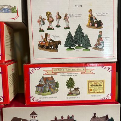 Large Liberty Falls “All in One” Village Collection – Buildings & Accessories