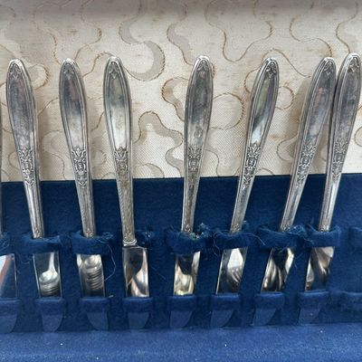 1847 Rogers Bros. Adoration Silverplate Flatware Set with Chest