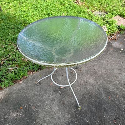 Round Glass Top Metal Patio Table