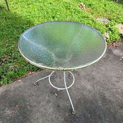 Round Glass Top Metal Patio Table