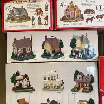 Large Liberty Falls “All in One” Village Collection – Buildings & Accessories