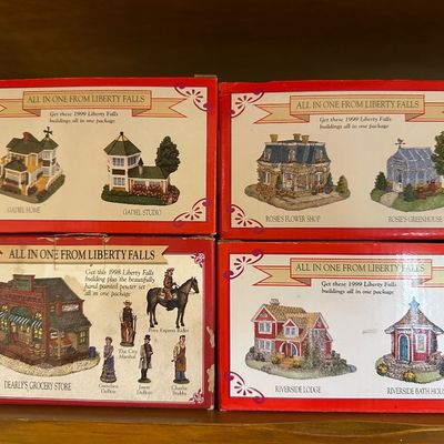 Large Liberty Falls “All in One” Village Collection – Buildings & Accessories