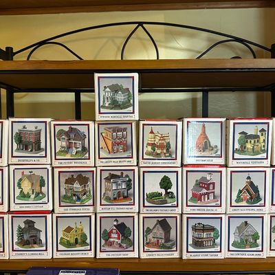 Large Liberty Falls Collection