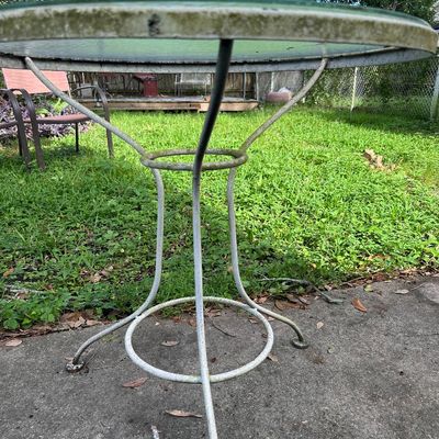 Round Glass Top Metal Patio Table