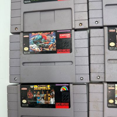 Vintage Super Nintendo SNES Console w/ 2 Controllers, Cords & Large Game Lot