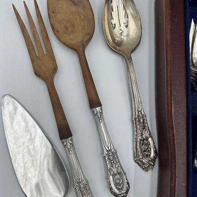 Wallace Rose Point Sterling Silver Flatware Service with Serving Pieces & Chest