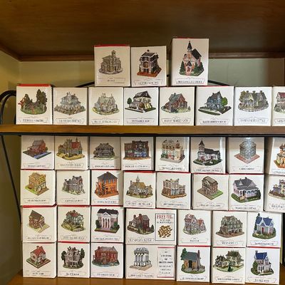 Large Liberty Falls Americana Collection