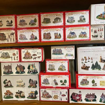 Large Liberty Falls “All in One” Village Collection – Buildings & Accessories