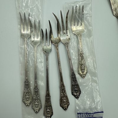 Wallace Rose Point Sterling Silver Flatware Service with Serving Pieces & Chest