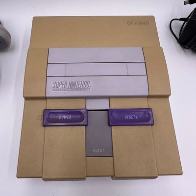 Vintage Super Nintendo SNES Console w/ 2 Controllers, Cords & Large Game Lot