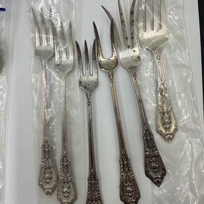 Wallace Rose Point Sterling Silver Flatware Service with Serving Pieces & Chest