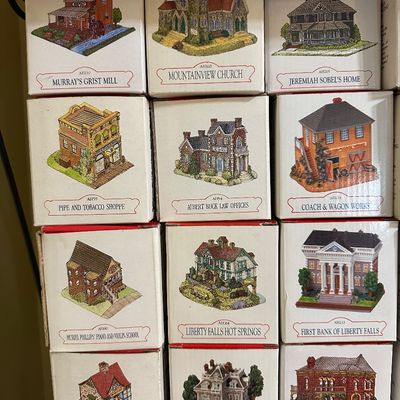 Large Liberty Falls Americana Collection