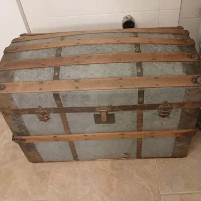 1870s-1890s Antique Dome Top Trunk 30x17x20 - Lithograph Interior