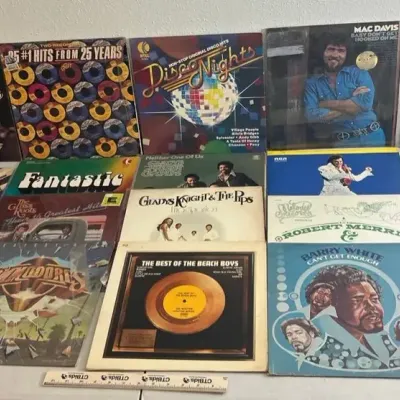 Records Lot - Elvis, Gladys Knight, Barry White+++