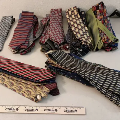 35+ Men's Vintage All Silk Ties -Hilfiger, Blass, Lauren, Savile Row