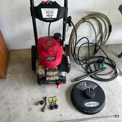 Simpson 3000 PSI 2.4 GPM Gas Pressure Washer 