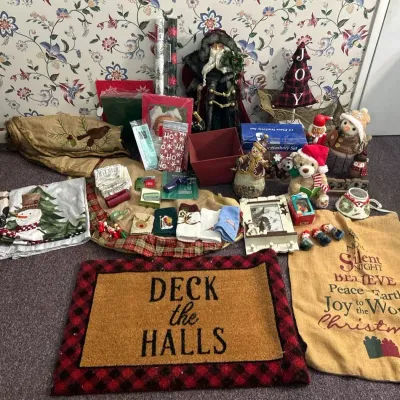 Christmas Lot - Woodland Santa, Floor Mat, Tree Mat, Ornaments+