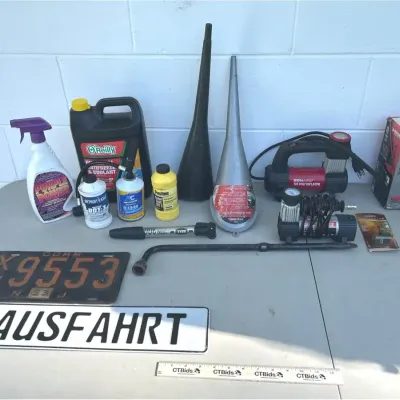 Automotive Lot - 6 Ton Jack, Air Compressors, Funnels++