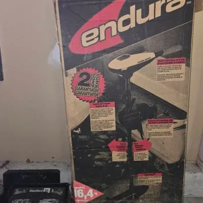 Minn Kota Endura 30 Electric Transom-Mount Trolling Motor w/ DieHard Battery