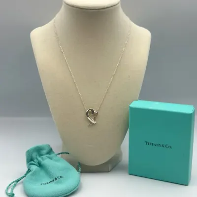 Tiffany & Co 925 Sterling Silver Paloma Picasso Loving Heart Pendant Necklace - 4.6g