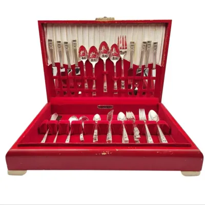 Oneida Community Plate Vintage Silverware Set 