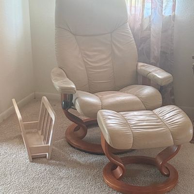 Ekornes Stressless Consul Recliner and Ottoman