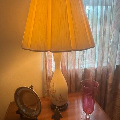 Mid-Century Milk Glass Floral Table Lamp