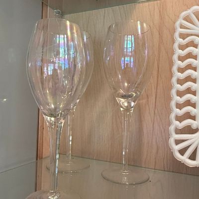 Toscany Handblown Iridescent Wine Glasses