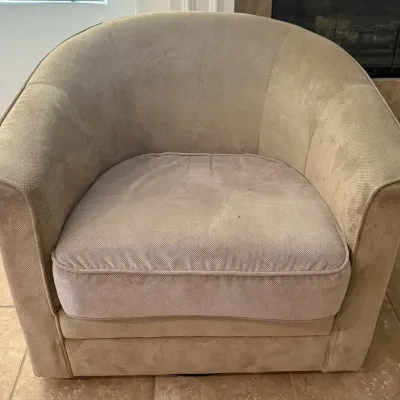 Cozy Neutral Barrel Chair – Beige/Taupe Upholstered Accent Chair with Removable Cushion