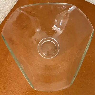 Large Clear Glass Square Serving Bowl – Modern Curved Design