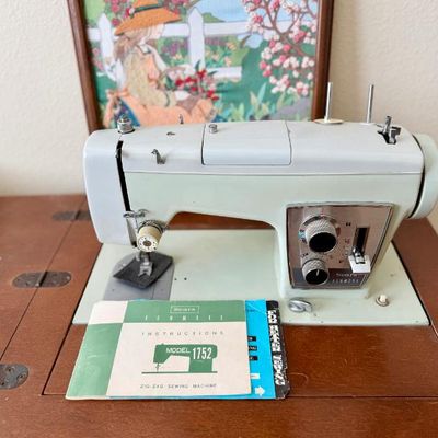 Sale Photo Thumbnail #294