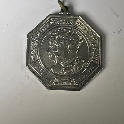1935 King George V and Queen Mary Assembly Medal - Silver Jubilee