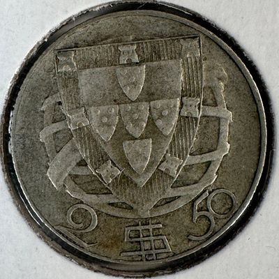 1946 Republica Portuguesa 2.5 Escudos .650 Silver Coin