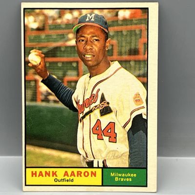 1961 Topps Hank Aaron #415 - OF - Braves