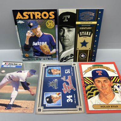 Sale Photo Thumbnail #172: (5) Nolan Ryan Baseball Cards