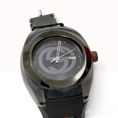 Gucci Sync 137.1 Black Resin and Rubber Wristwatch