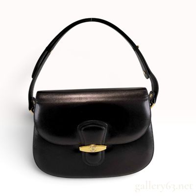 Sale Photo Thumbnail #287: Vintage Gucci Black Box Calf Leather Shoulder Bag