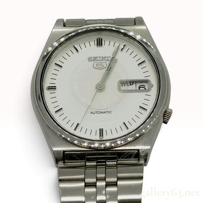 Sale Photo Thumbnail #209: Vintage Seiko 5 Automatic 7S26-3070 Stainless Steel Wristwatch