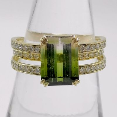 18 Karat Yellow Gold 3.37ct Bi-Color Tourmaline and 0.55ctw Natural Diamond Ring