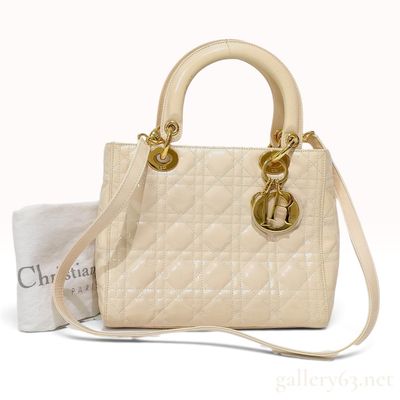 Sale Photo Thumbnail #228: Vintage Christian Dior Cannage Lady Dior Beige Patent Leather Handbag Medium with Dust Bag