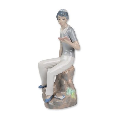 Casades Spanish Porcelain Figurine, Hebrew Student Reading