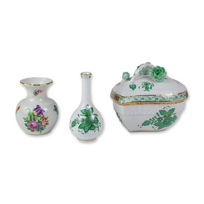 Sale Photo Thumbnail #95: 3pc Herend Hungary Porcelain Lidded Box and Miniature Vases