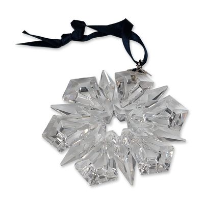 Sale Photo Thumbnail #443: Swarovski 1999 Annual Edition Crystal Snowflake Ornament