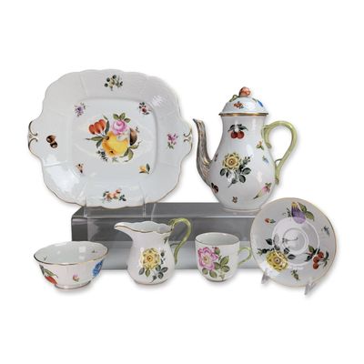 Sale Photo Thumbnail #107: 6pc Herend Fruits and Flowers Pattern Porcelain Tea Set and Square Cake Plate