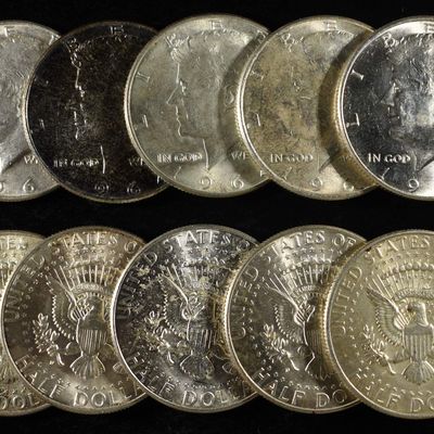 Sale Photo Thumbnail #337: (10) 90% SILVER KENNEDY HALF DOLLARS