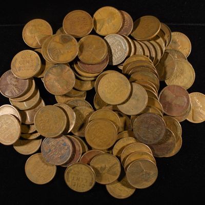 Sale Photo Thumbnail #328: (90) WHEAT CENTS FROM THE 20'S