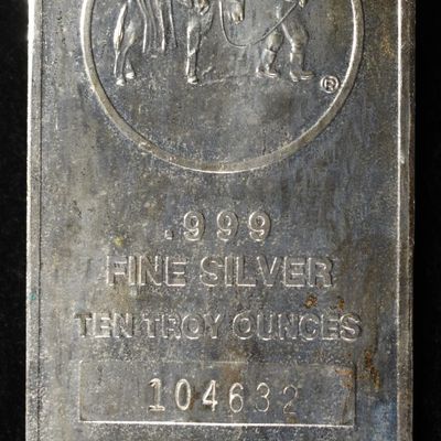 Sale Photo Thumbnail #423: SILVERTOWNE 10 OZ .999 SILVER BAR