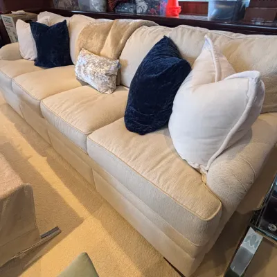 Sale Photo Thumbnail #175
